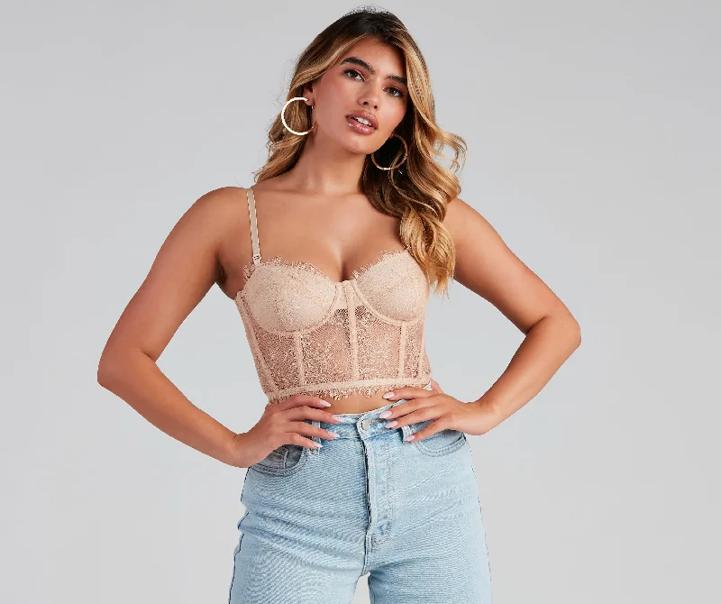 Lace Appeal Scalloped Lace Bustier