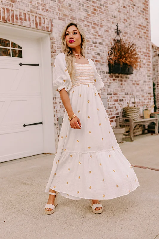 Farmers Market Stroll Smocked Maxi in White